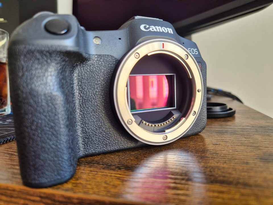 Canon EOS R8 Mirrorless Camera – Excellent Condition, Low Shutter Count ...