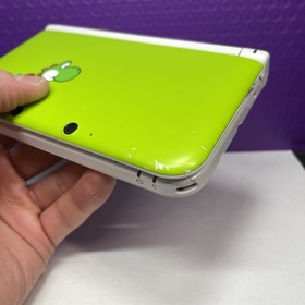 Nintendo 3DS XL Yoshi Edition Lime Green & White 4GB Handheld System Console
