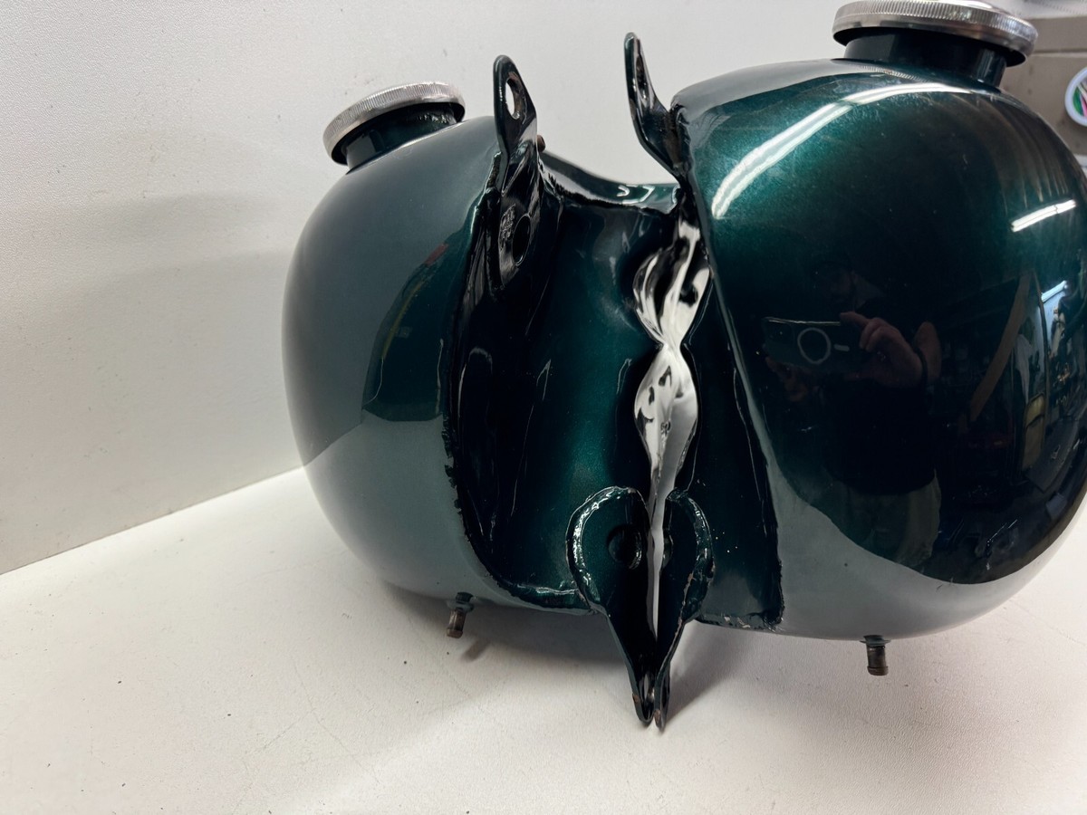1970'S HARLEY SHOVELHEAD MOTORCYCLE GAS FUEL TANKS FLH FL