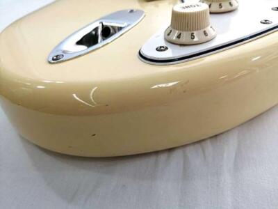 Fender Japan ST72-140YM Stratocaster Yngwie Malmsteen 3.3kg Made
