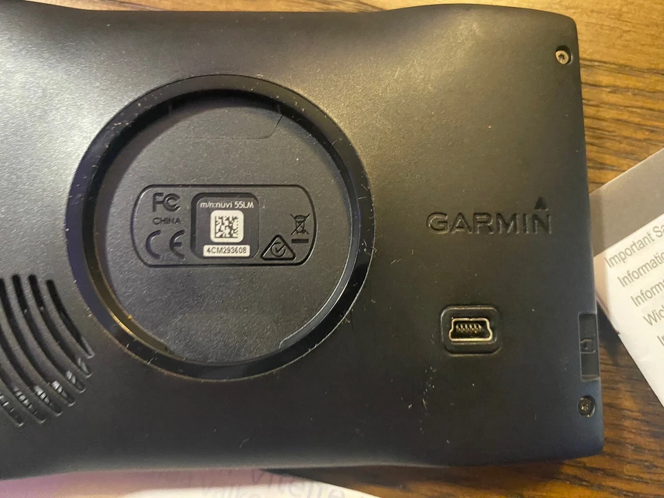 New Garmin Nuvi 55 LM GPS Bundle. Free Shipping - Image 3 of 4