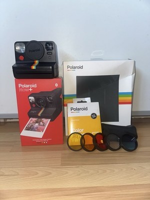 Polaroid Now+ Schwarz wie neu viel Zubehör Und Original Fotoalbum