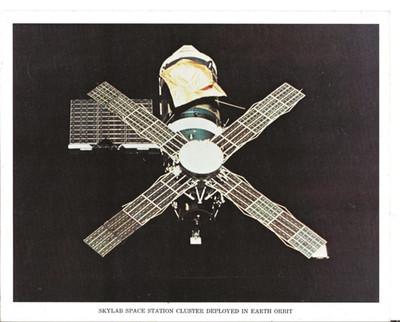 1973 NASA Skylab Space Station Cluster Deployed in Earth Orbit 8 x 10 photo