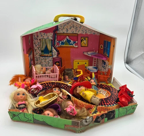 VTG 1960's  Mattel Liddle Kiddle Klub Doll House, Dolls, and Accessories