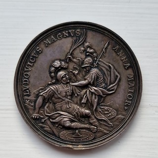 1706 VICTORIES OF ANNE OVER LOUIS XIV 43mm SILVER MEDAL BY MULLER
