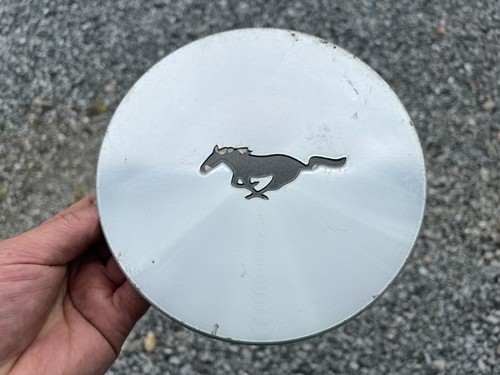 FORD MUSTANG OEM WHEEL CENTER CAP MACHINED ALLOY 1996-1998 F7ZC-1A096-AA
