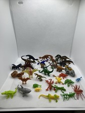 Toy Lot of 35 Mini Dinosaurs, Bugs, Lizards Frogs Miscellaneous Brands