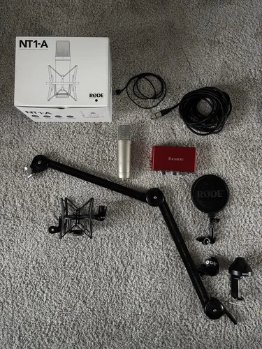 Focusrite Scarlett Solo 3rd Gen + Rode NT1-A + Zubehör