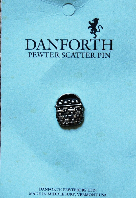 Danforth Pewter Scatter Pin Basket Apples Made in USA