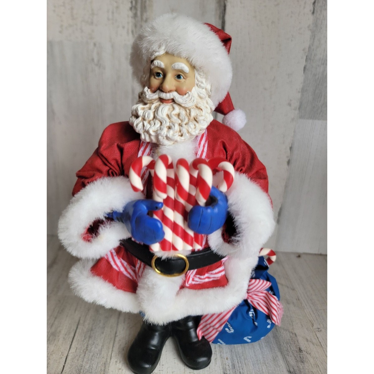 Clothtique possible dreams Candy cane carry on santa claus xmas | eBay