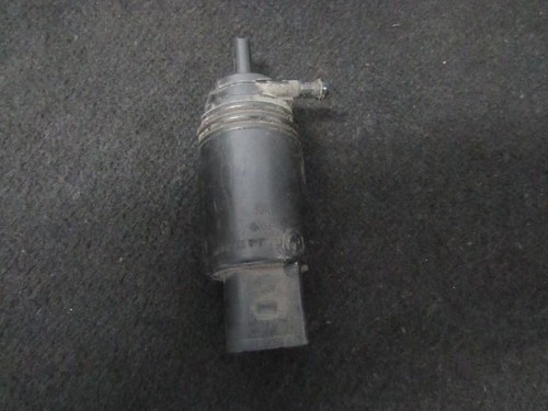 67128377612 Waschwasserpumpe, Scheibenreinigung 67.12-8377612 BMW DE261426-98