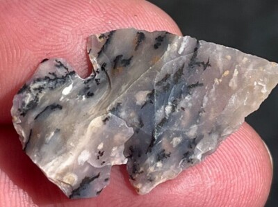 Ohio Corner Notch Flint Knapped Arrowhead, 1 1/4'', Mottled, From Estate