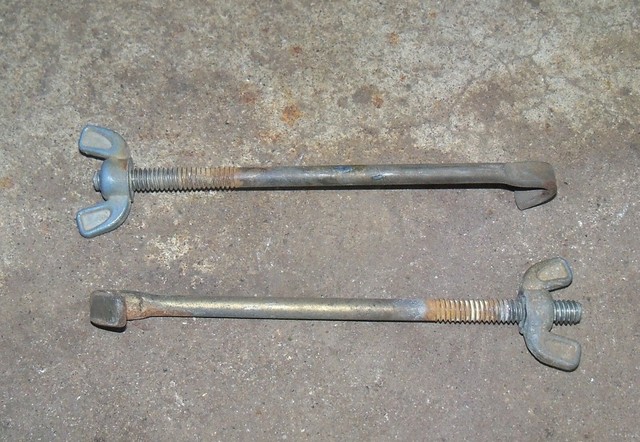 John Deere 316 Onan 318 322 330 332 420 430 Battery Tie Down Bolt Set