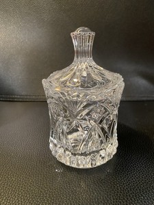 Cristal D'Arques-Durand leaded crystal Lidded Dish in the Vincennes pattern.