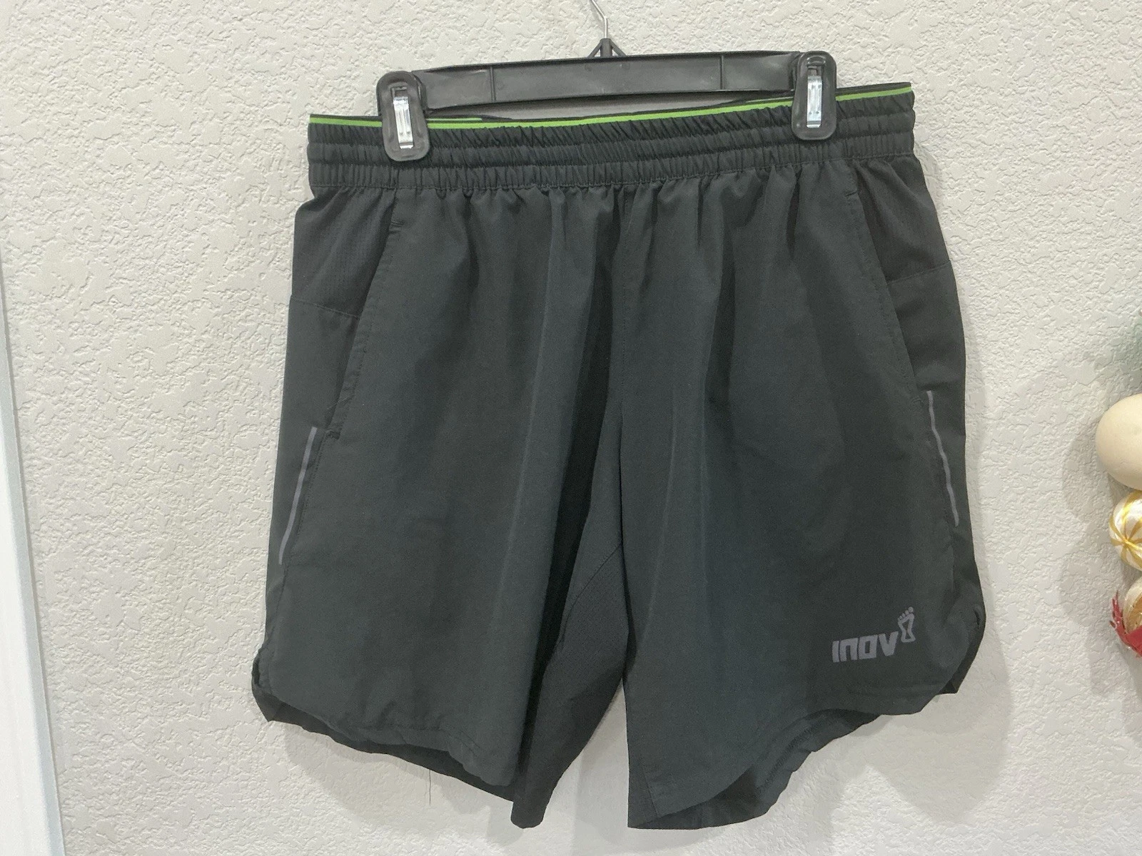 Inov-8 Shorts Mens Large Black Loose fit trail running shorts
Opens in a new window or tab