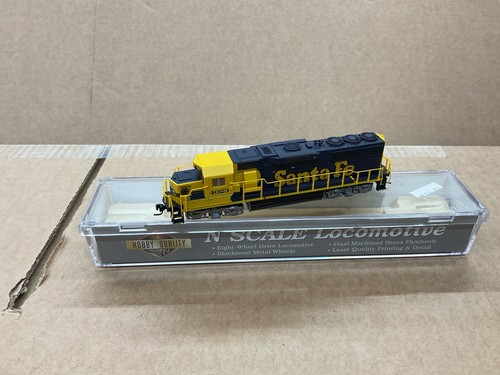 LIFE LIKE PROTO 2000 SPUR N DIESELLOK GP60 AT&SF SANTE FE GELB N.4023 | Zustand: Used