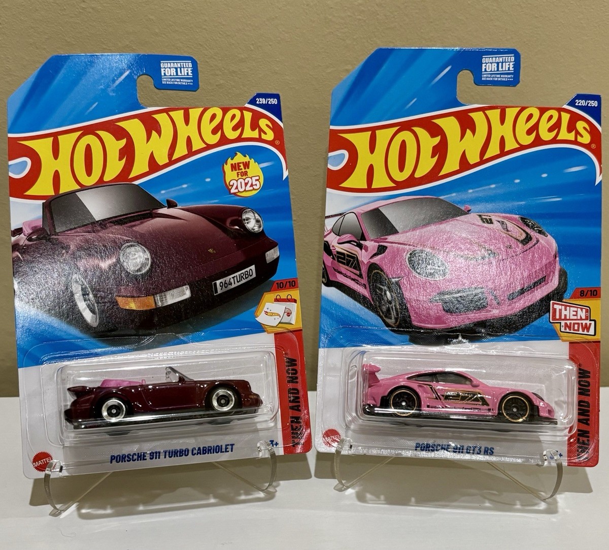 Hot Wheels '25 Porsche 911 GT3 RS(Pink) & '71 Porsche 911 Turbo