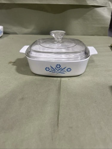 Vintage Pyrex 1 Quart Casserole Blue Flower With Lid