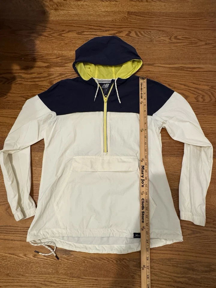 Cortavientos Exc Cond J Crew X New Balance Essential 1/4 Cremallera Wm Pequeño Azul Marino/Crema Foto 2 de 4