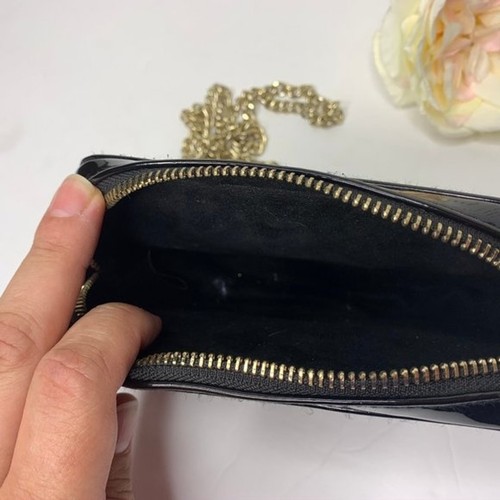 Victoria's Secret Glossy Black Cross Body Bag with Gold Chain Strap EUC - Picture 5 of 6