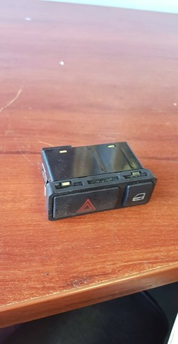 BMW E46 E53 E85 E86 ZENTRALVERRIEGELUNG / WARNBLINKSCHALTER 8368920