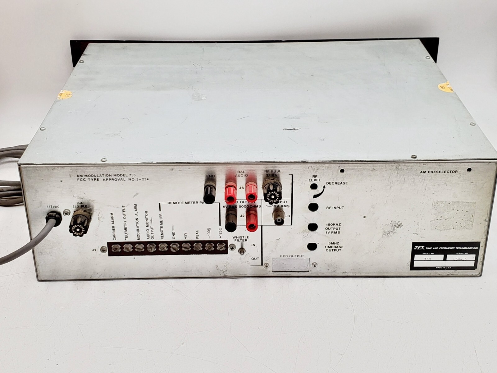 Time and Frequency Technology 753 AM Modulation Monitor, Spectrum Monitoring