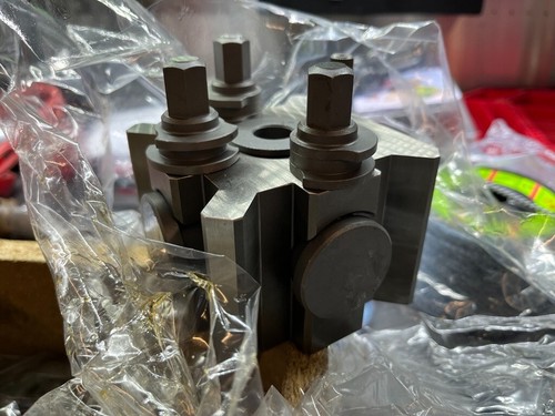 ***** BRAND NEW Bison Lathe Quick Change Toolpost T2 - 4414-82x71 (T2) *****