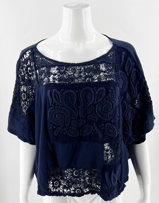 Akemi + Kin Anthropologie Top Sz M Navy Blue Lace Cropped Embroidered Loose Fit