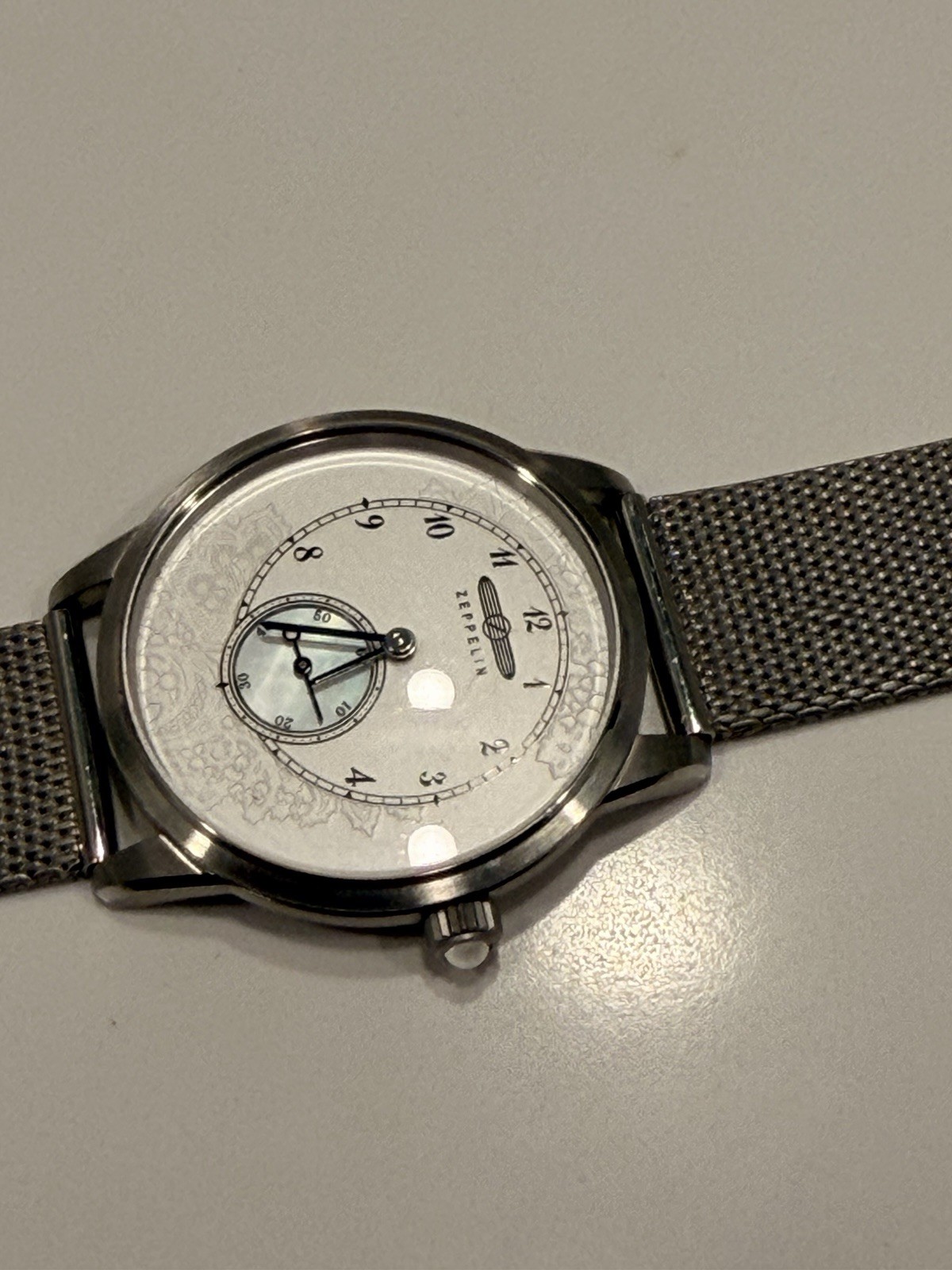 zeppelin watch - image 1
