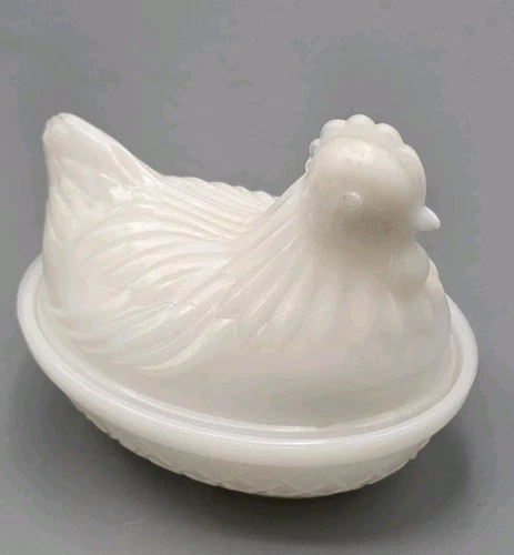 Vtg Hazel Atlas Chicken On Nest White Milk Glass Covered Trinket Dish