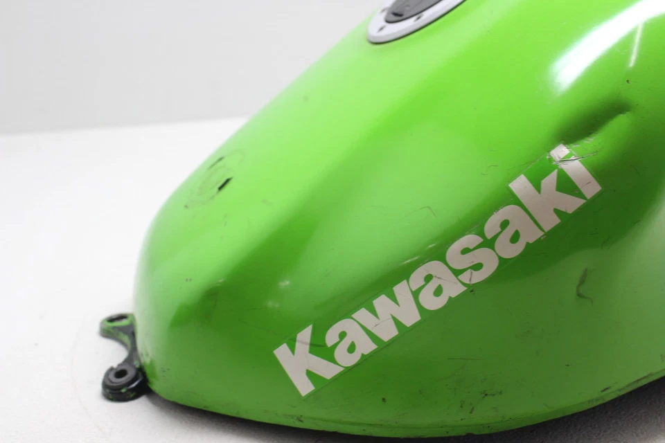 1998-1999 KAWASAKI NINJA ZX9R ZX-9R GAS TANK FUEL CELL PETROL RESERVOIR - Image 2 of 4