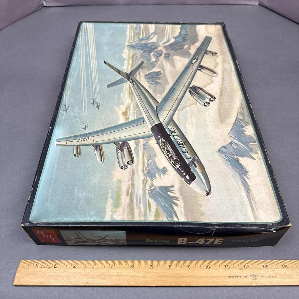 Vintage AMT 1/72nd USAF Boeing B-47E Stratojet Strategic Bomber -Super Cool!! - Image 3 of 4