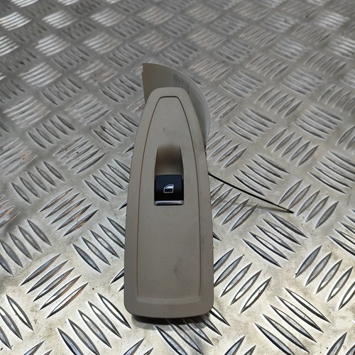 BMW 3 Gran Turismo F34 2017 Fensterheberschalter vorne rechts 9208107