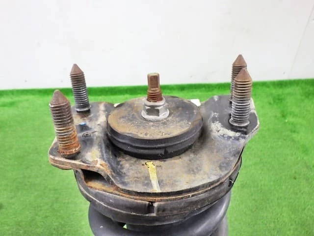 Puntal delantero derecho Chrysler Dodge Nitro 2008 ABA-KA37 [usado] [PA118440734] Foto 2 de 4