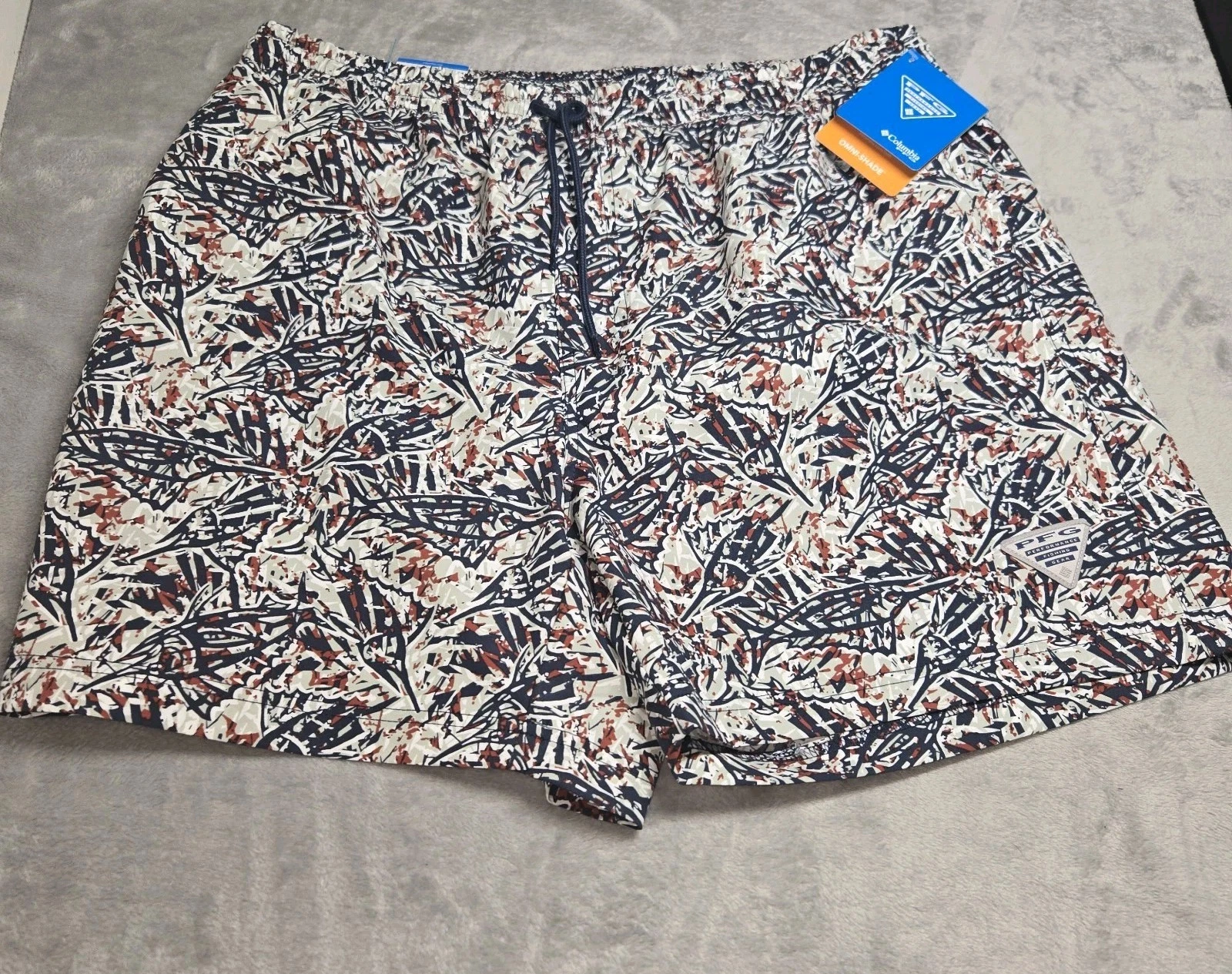 Columbia PFG Performance Fishing Gear 6 Shorts Men’s Large NWT Omni Shade New