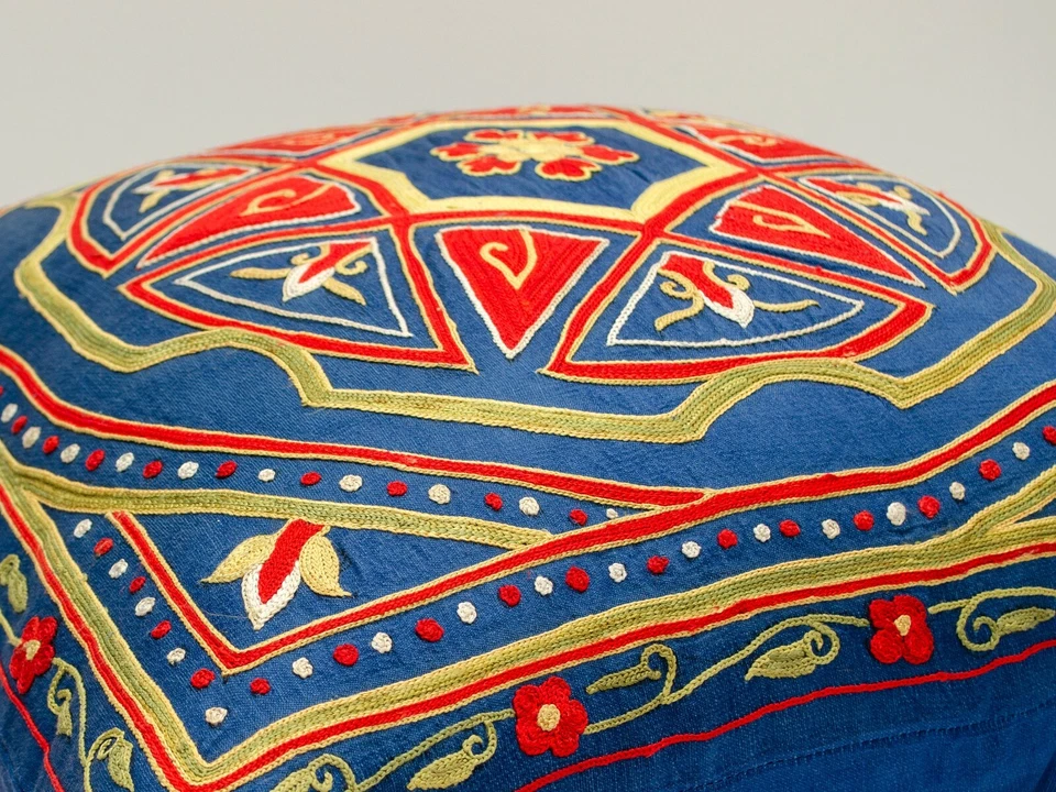 Blue Medallion Suzani pillow cover Silk on Silk hand work Best Embroidery Suzani - Image 3 of 4