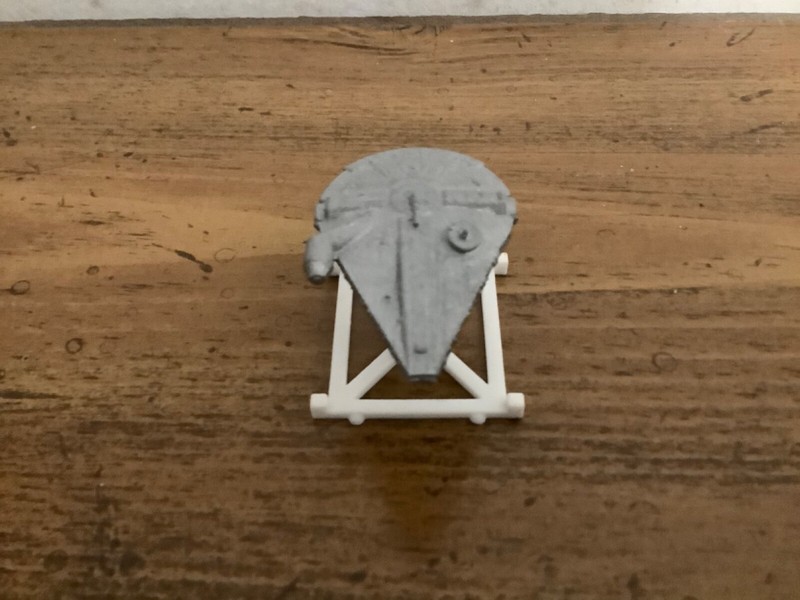 (MMch) SOLO Lando s Millennium Falcon with stand