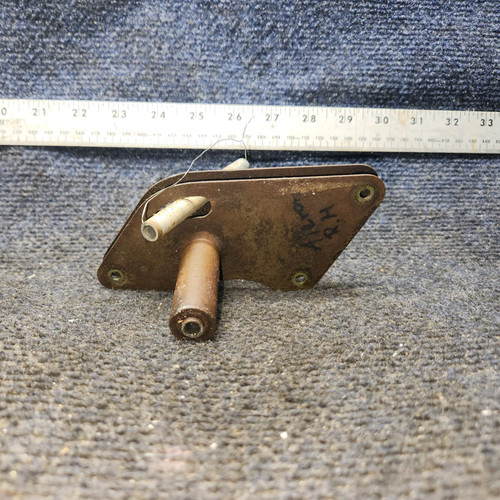 0523223-1 | Cessna 172F | Aileron Bellcrank Assembly - RH