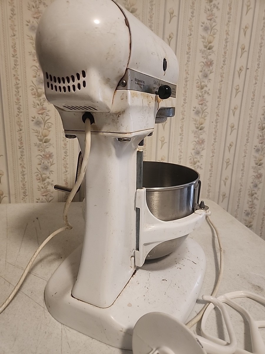KitchenAid K5SS Ivory Bowl-Lift Countertop 5qt Stand Mixer w