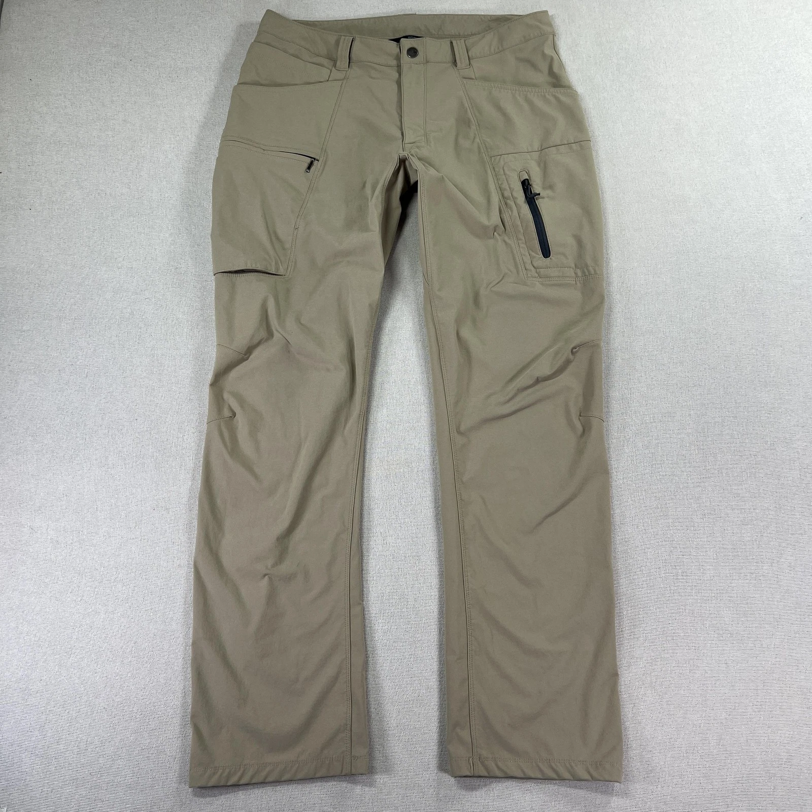 The North Face Retrac Tech Pants Mens 34x31 Beige Softshell Stretch Zip Pockets
Opens in a new windo