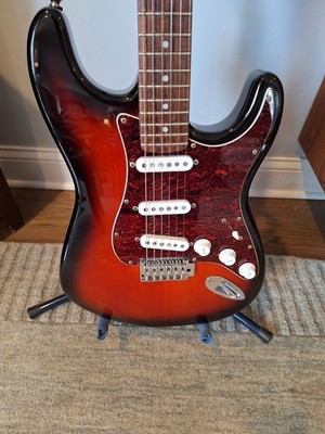 Squier by Fender 
