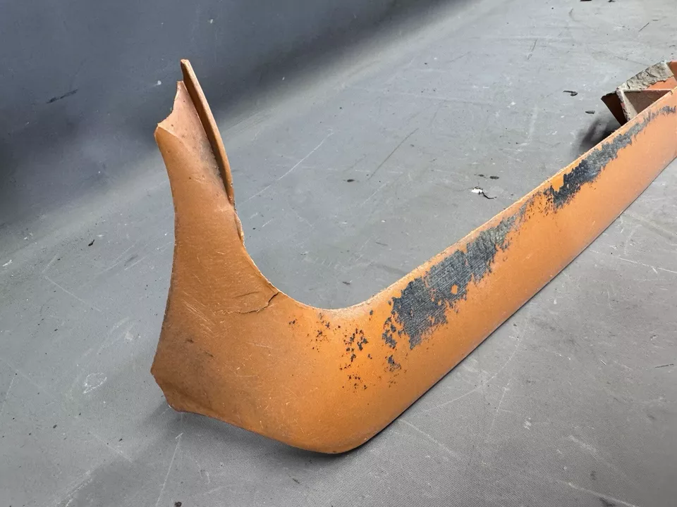 Parachoques trasero Chevy Vega 1974-1977 relleno protector contra salpicaduras Astre Sunbird cola OE Foto 2 de 4