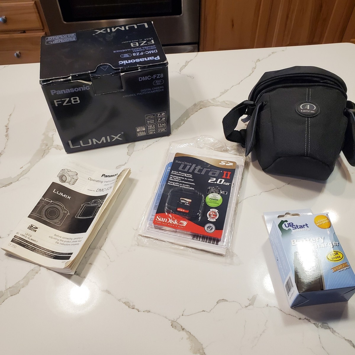 LUMIX DMC-FZ8 レンズセット LUMIX DMC-FZ8 レンズセット 概要 デジタルカメラ DMC-FZ8