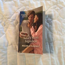 Love in the Valley Ser.: Love's Secret Ingredient by Michele Dunaway (2023, Mass