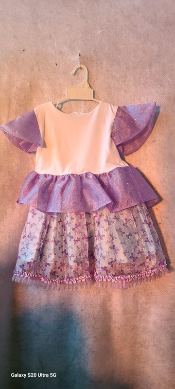 Girls Size 5-6   White Knit Top &Blue Satin Skirt Purple Butterfly Overlay