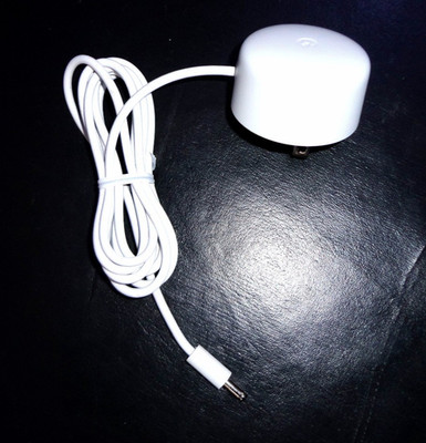 LPS  / Google Power Adapter / Power Supply Model G1028 / 14v ~ 1.1A / Can-Ices 3