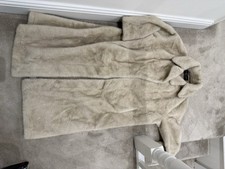 Cream Faux Mink Coat – Size M–L – New Without Tags – Luxury