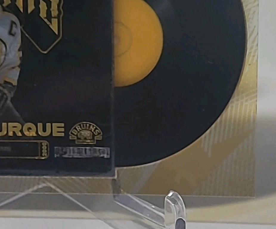 2023-24 BRUINS CENTENNIAL RECORD HOLDERS ACETATE CLEAR CUT RAY BOURQUE #121 - Image 4 of 4