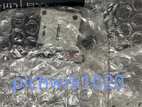 1 PCS NEW IN BOX SMC solenoid valve VQD1121U-5M-M5 - Picture 2 of 3