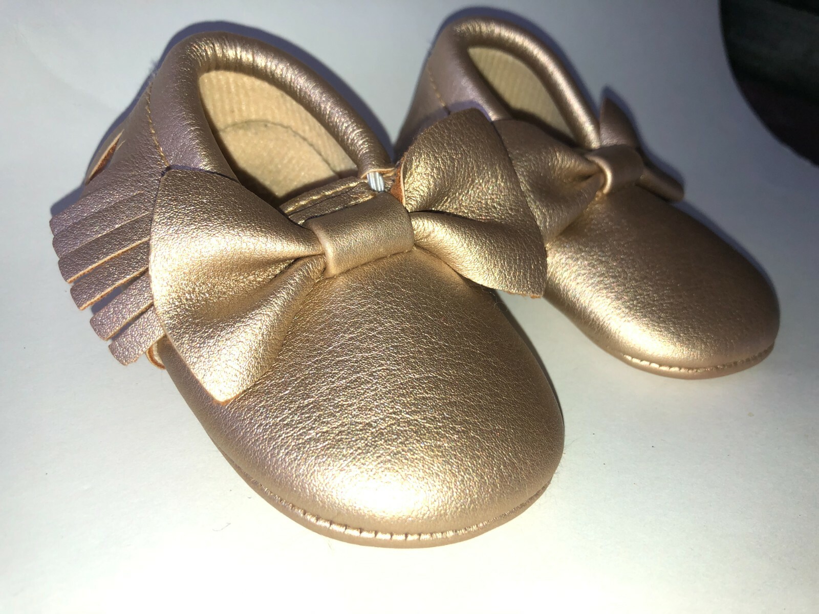 lot 2 pairs 0-6 mo shoes  * SEE KAI RUN + gold mocs * beautiful & clean